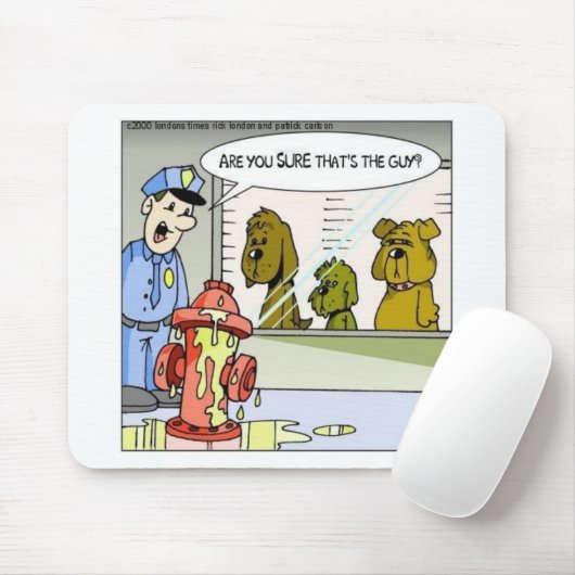 犬と消火栓の警察がギフトとティおもしろいーを並べる マウスパッド (マウス)