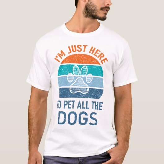 犬と犬の愛人を飼うために来たばかりだおもしろい Tシャツ (正面)
