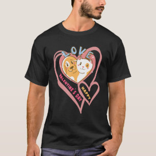 犬と猫の愛のハッピーバレンタインデーハート Tシャツ