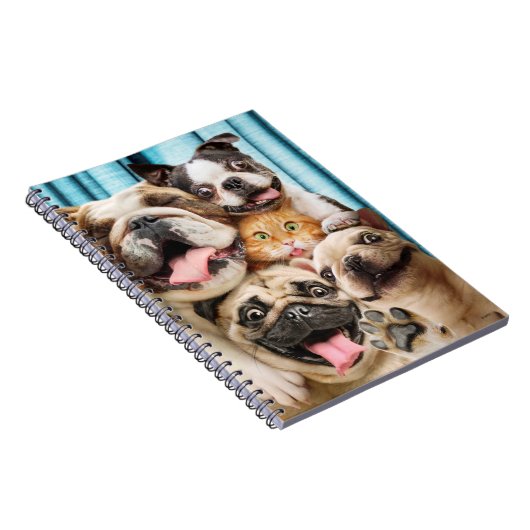 犬と猫グループの写真 ノートブック (右側)