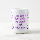 犬と猫 – コーヒーを飲む救、動物、昼寝を取る コーヒーマグカップ (中央)