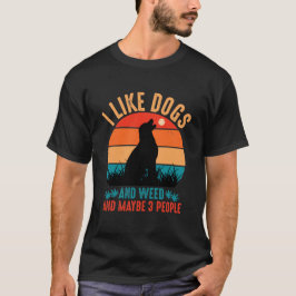 犬と良い雰囲気とたぶん3人好き Tシャツ