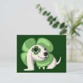 犬にクローバーをする ポストカード (スタンド正面)