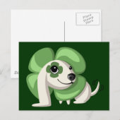 犬にクローバーをする ポストカード (正面/裏面)