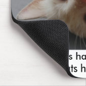 "犬に所有者があります。猫にありますスタッフが"。 マウスパッド (コーナー)