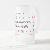 犬に所有者猫がスタッフがあるのをあります フロストグラスビールジョッキ (正面右)