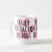 犬に気を取られがち コーヒーマグカップ (正面左)