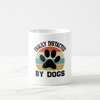 犬に気を取られる コーヒーマグカップ