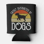 犬に気を取られる 缶クーラー (裏面)