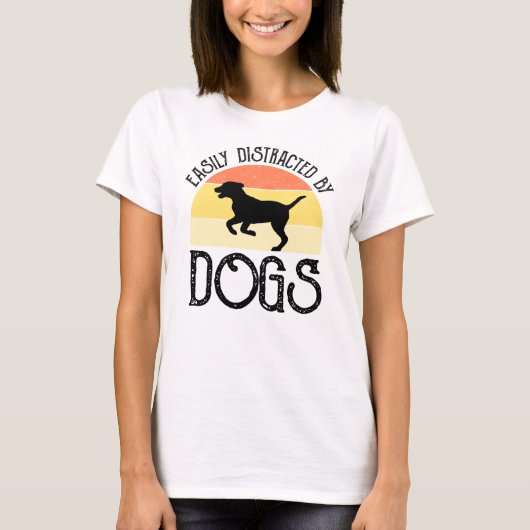 犬に気を取られる Tシャツ (正面)