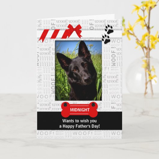 犬のおもしろい父の日から赤ペットの写真 カード (黄色い花)