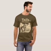 犬のしっぽアドベンチャー面白い犬好きハイキング Tシャツ (正面フル)