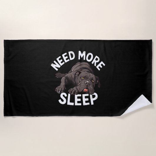 犬のためのより多くの睡眠ブルドッグイラストレーションが必要 ビーチタオル (正面)