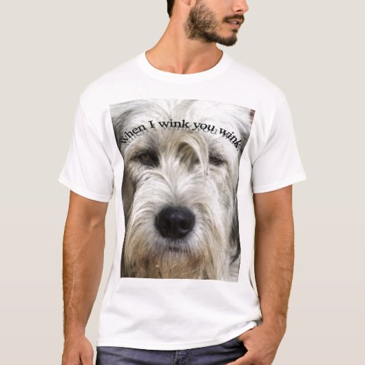 犬のまばたき Tシャツ (正面)