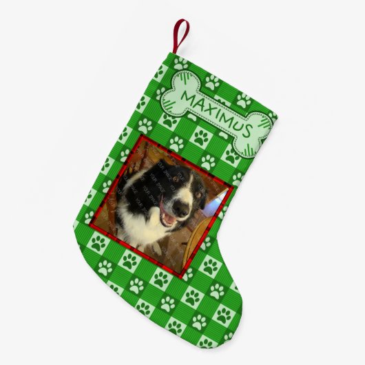 犬のカスタムな写真の名前の緑の足のプリントのギンガムの骨 スモールクリスマスストッキング (正面 (吊り時))