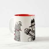 犬のカラスの老人のアコーディオンを持つコンサートのパーティー ツートーンマグカップ (正面左)