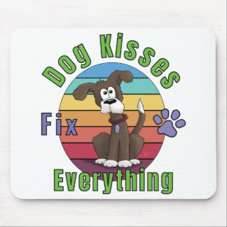 犬のキスはすべてを解決する マウスパッド