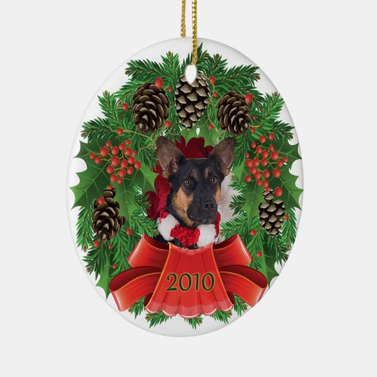 犬のクリスマスの休日のリースのオーナメント セラミックオーナメント (右)