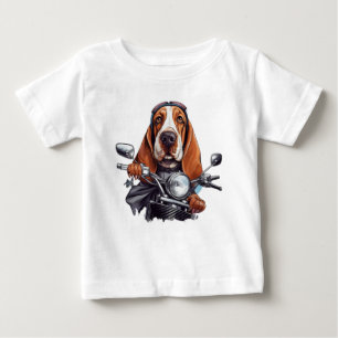 犬のクールバイクもしくは自転車に乗る人、かわいいバスセットハウンドドッグドライバー ベビーTシャツ