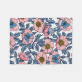 犬のバラと蝶 フリースブランケット (正面(横))