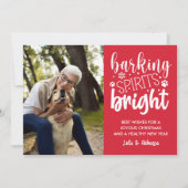 犬のバーキング精神の明るい足の赤いクリスマス シーズンカード (正面)