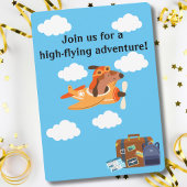 犬のパイロットが飛行機を飛ばす、かわいい楽しい子供の誕生日 招待状