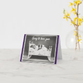 犬のベッドでのグリーティングカード カード (黄色い花)