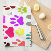 犬の前足が一面に印刷される キッチンタオル (四つ折り)