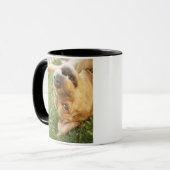 犬の圧延の背部 マグカップ (正面左)