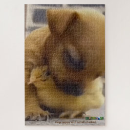 犬の子犬と小さな鶏のパズル。 ジグソーパズル