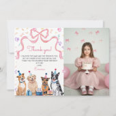 犬の子犬のピンクのリボンの女の子の誕生日パーティー サンキューカード (正面)