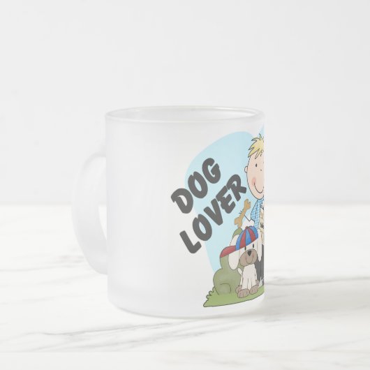 犬の恋人のブロンドの男の子のTシャツおよびギフト フロストグラスマグカップ (正面左)