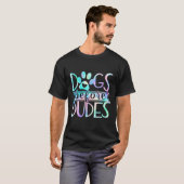 犬の恋人の犬Dudes前に犬の足跡ハートPe Tシャツ (正面フル)