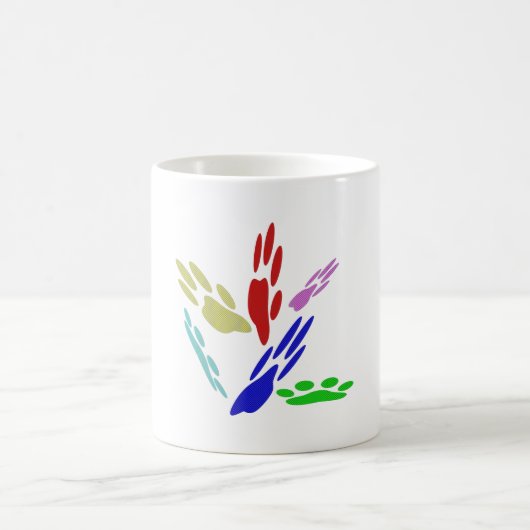 犬の手のプリントと水玉模様 コーヒーマグカップ (中央)