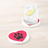 犬の手のプリント付き赤いハート コースター (側面)