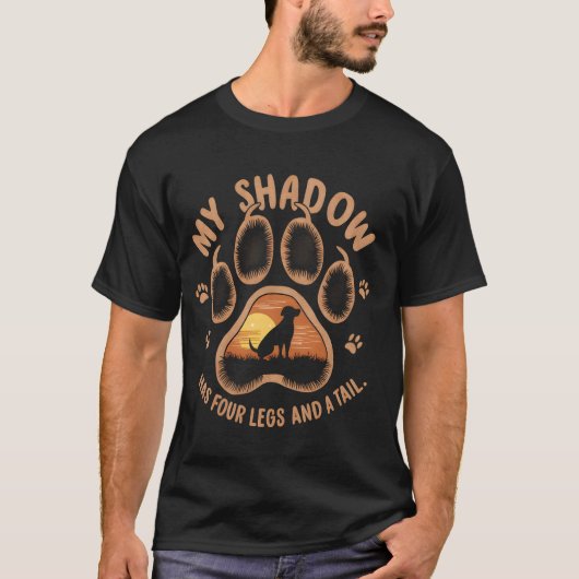 犬の手の花私の影は4つの脚と尾を持っている Tシャツ (正面)