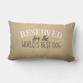 犬の日焼け止めと白引用文用に予約されている ランバークッション (裏面)