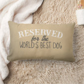 犬の日焼け止めと白引用文用に予約されている ランバークッション (ブランケット)