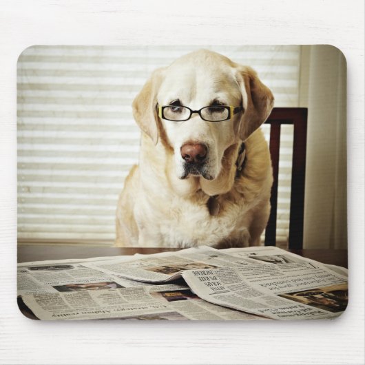 犬の朝のルーチン マウスパッド (正面)