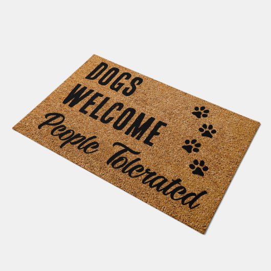 犬の歓迎、人々は許容 – 素朴おもしろい犬 ドアマット (アングル)