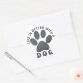 犬の灰色のテクスチャ付き文字で人生が良い ラウンドシール (封筒)