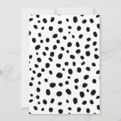 犬の白黒のスポット誕生日 招待状 (裏面)