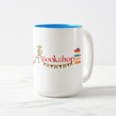 犬の行った本屋の大きなコーヒーマグ ツートーンマグカップ (正面右)