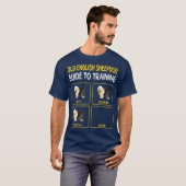 犬の訓練のための古い英語のシープドッグガイド Tシャツ (正面フル)