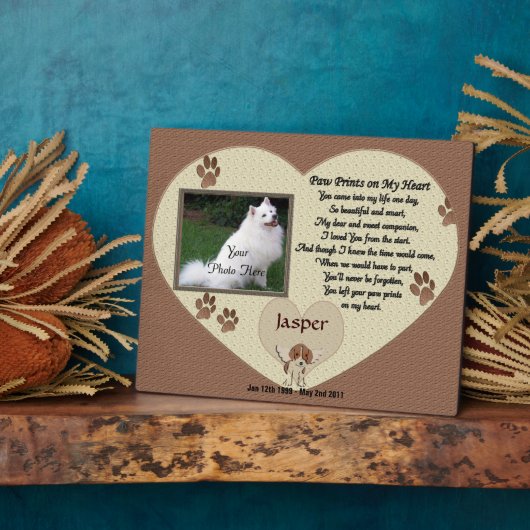 犬の記念 – 前足の跡が私のハートに – ベージュ フォトプラーク (側面)