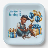 犬の誕生日パーティーを持つラティーノボーイ ペーパープレート (正面)