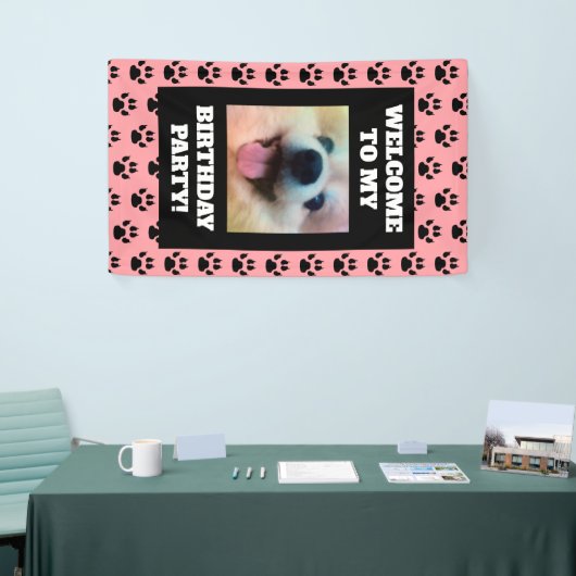 犬の誕生日パーティーピンクブラックポープリント写真 横断幕 (トレードショー)