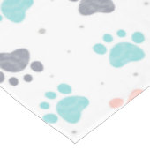 犬の誕生日，犬の足のプリントパターン テーブルクロス (アングル)