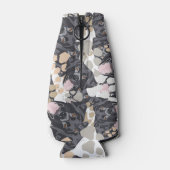 犬の足のパターン黒いラブラドール ボトルクーラー (裏面)