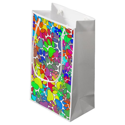 犬の足の跡が一面に広がっている スモールペーパーバッグ (裏面アングル)